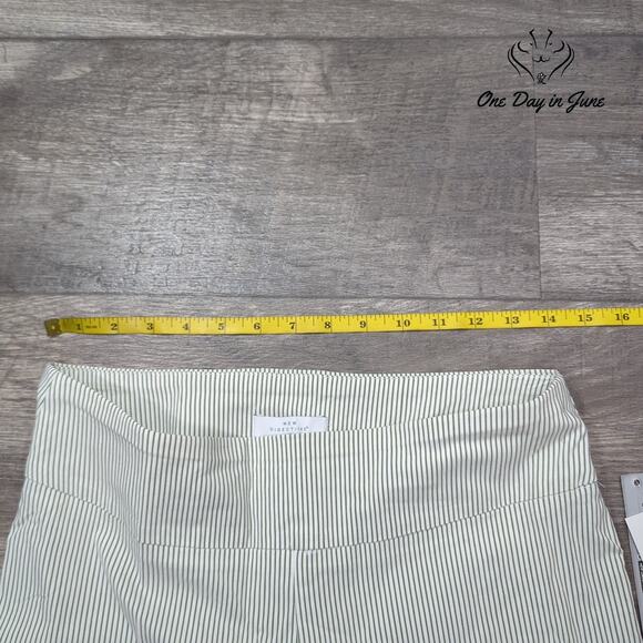 New Directions Short Length Slim Leg Pants Size 10 - Picture 3 of 6